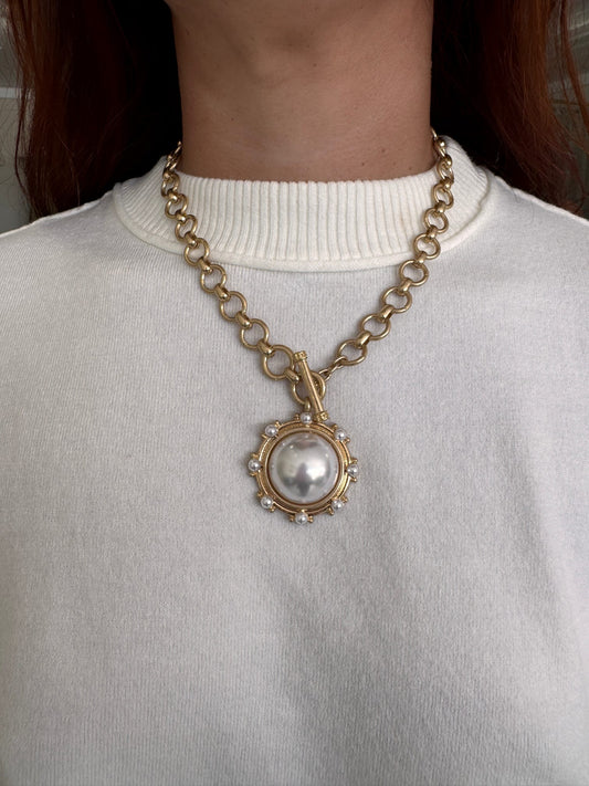 Dome Shape Pearl Necklace Set