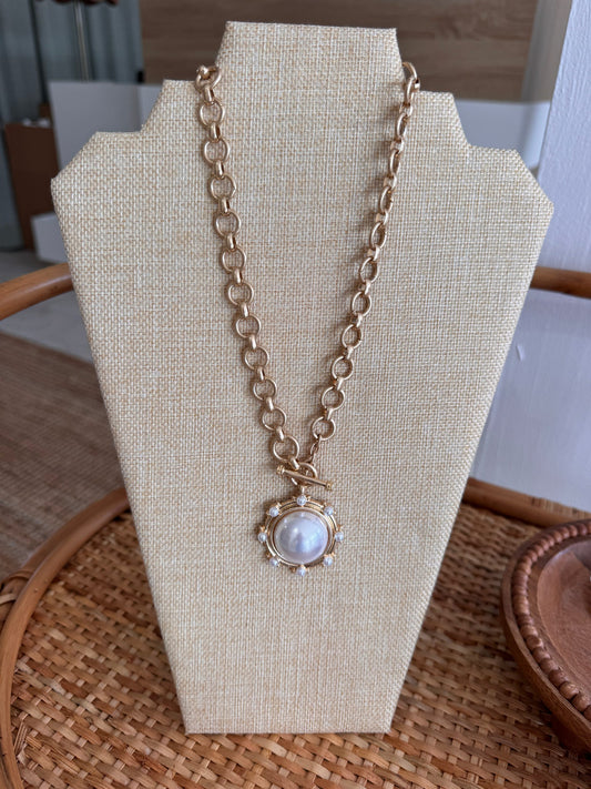 Dome Shape Pearl Necklace Set