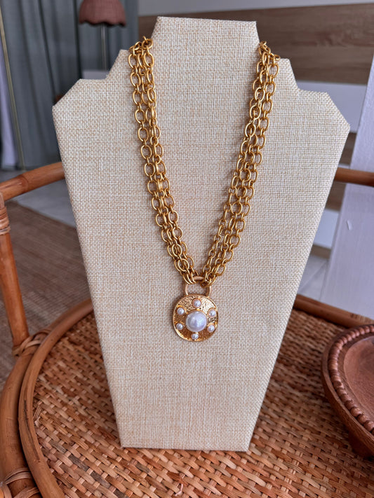 Pearl Medallion Pendant Necklace