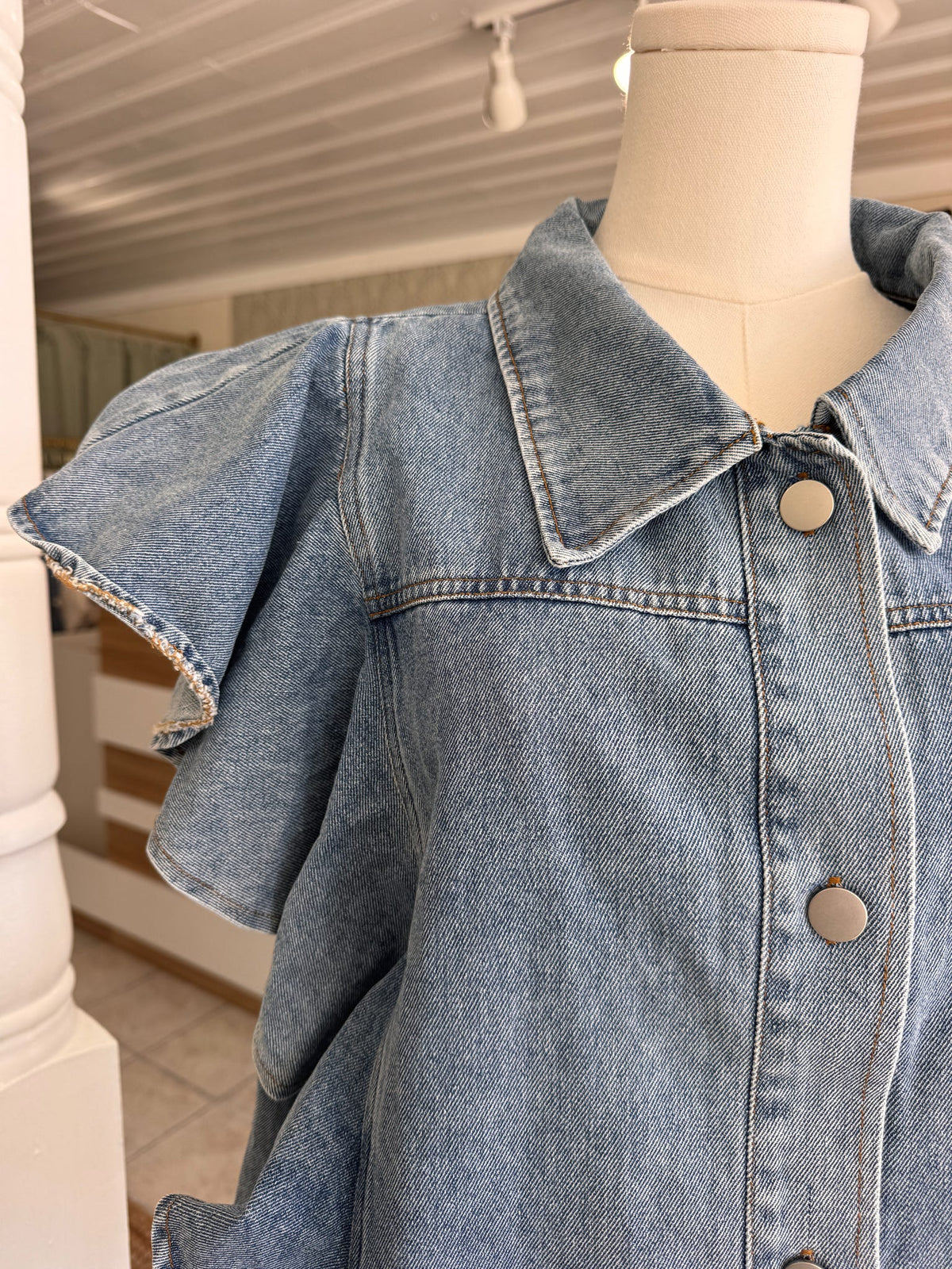 Ruffle Sleeve Denim Top (Plus Size)