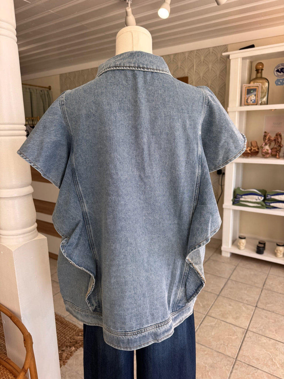 Ruffle Sleeve Denim Top (Plus Size)